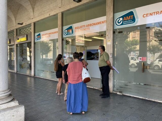 Servizio bus Amt, biglietterie: modalità e orario estivo Servizio bus Amt, biglietterie: modalità e orario estivo