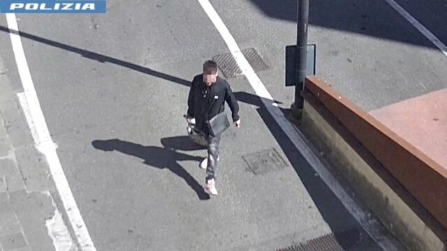 Truffatore tra i turisti in stazione: identificato e denunciato Truffatore tra i turisti in stazione: identificato e denunciato