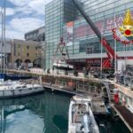 VVF recuperano a Calata Viglioso natante affondato