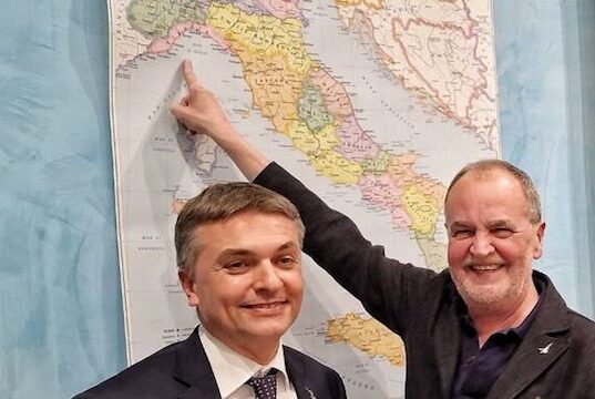 Calderoli da Bucci per firma autonomia. Lega: un vantaggio per tutti
