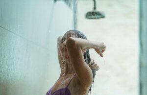 Acqua calda sempre disponibile: soluzioni ecologiche con le pompe di calore Acqua calda sempre disponibile: soluzioni ecologiche con le pompe di calore