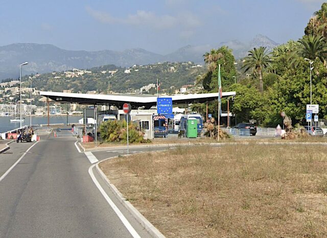 Cadavere di un migrante trovato tra gli scogli a Ventimiglia: indagini in corso