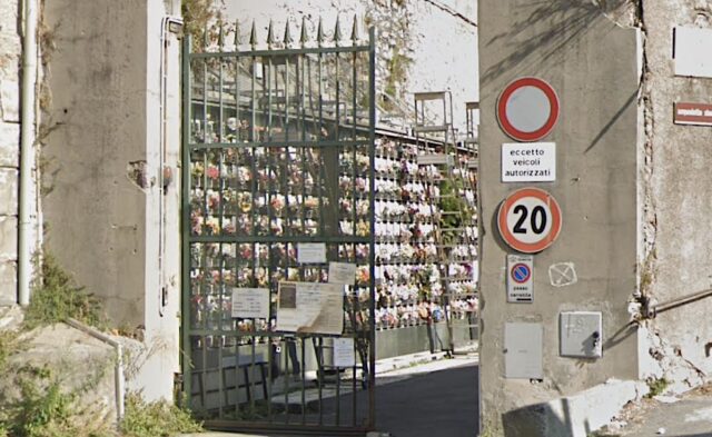 Insigne professoressa contro il secondo forno a Staglieno Insigne professoressa contro il secondo forno a Staglieno