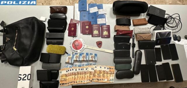 Genova: arrestati per occupazione abusiva e ricettazione di refurtiva Genova: arrestati per occupazione abusiva e ricettazione di refurtiva