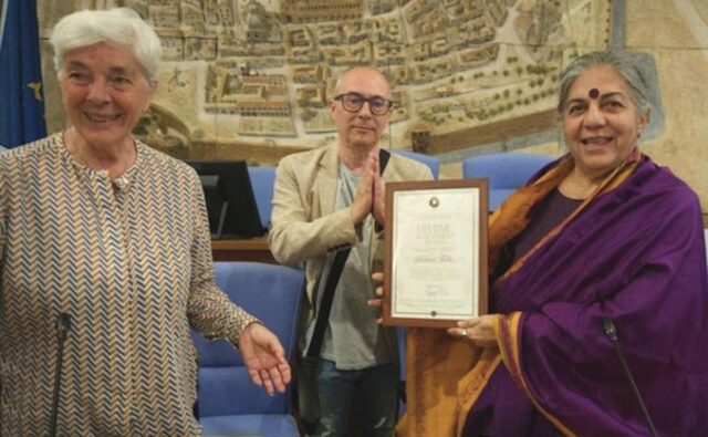 Santa Margherita Ligure assegnati i Premi Internazionali di Poesia Santa Margherita Ligure assegnati i Premi Internazionali di Poesia