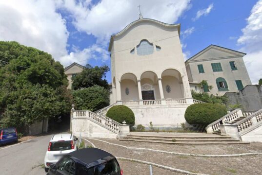 Casa Raphael: il Comune di Genova prepara soluzioni abitative temporanee per gli occupanti Casa Raphael: il Comune di Genova prepara soluzioni abitative temporanee per gli occupanti