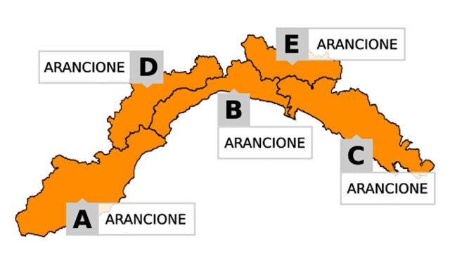 Allerta gialla per temporali. Dalla mezzanotte arancione su tutta la Liguria Allerta gialla per temporali. Dalla mezzanotte arancione su tutta la Liguria