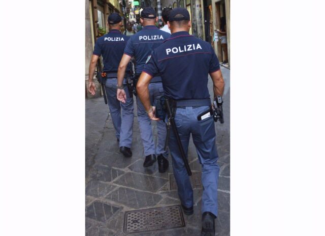 Sequestrato oltre un etto di cannabis nel centro storico: un arresto Sequestrato oltre un etto di cannabis nel centro storico: un arresto