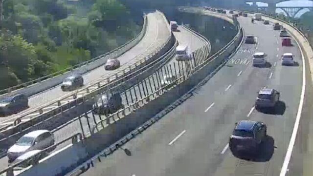 Weekend dell’esodo di Ferragosto: la situazione: 8 km coda sulla A26 Weekend dell’esodo di Ferragosto: la situazione: 8 km coda sulla A26