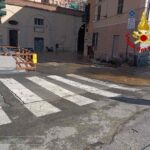 Copiosa fuoriuscita d’acqua in piazza San Teodoro: VVF sul posto