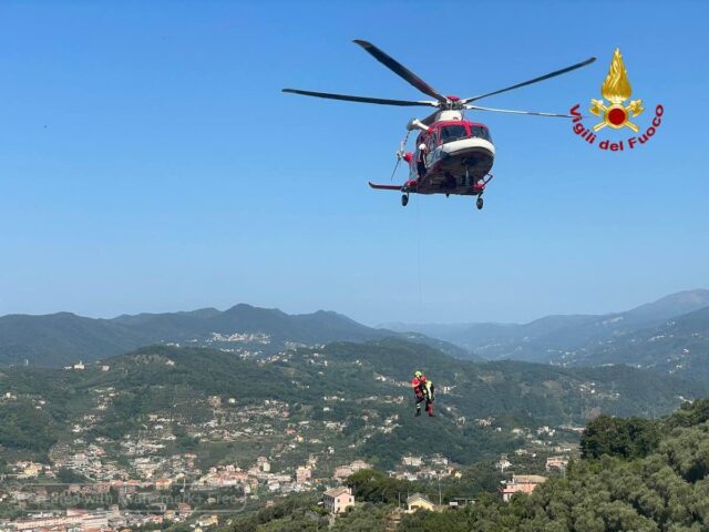 Castelnuovo Magra, malore per un ciclista sull’Aurelia: l’intervento dell’elicottero
