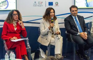 Nautica e turismo: al 64° Salone Nautico il ministro Santanché Nautica e turismo: al 64° Salone Nautico il ministro Santanché