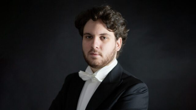 Carlo Felice, la stagione si inaugura con un concerto offerto alla città Carlo Felice, la stagione si inaugura con un concerto offerto alla città