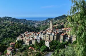Caccia al tesoro del Touring Club: in Liguria coinvolti 7 Comuni Liguria, tra i 7 borghi coinvolti,