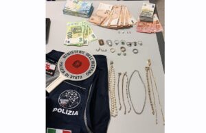 Giovane truffatrice di anziani fermata dalla Polizia alla Spezia