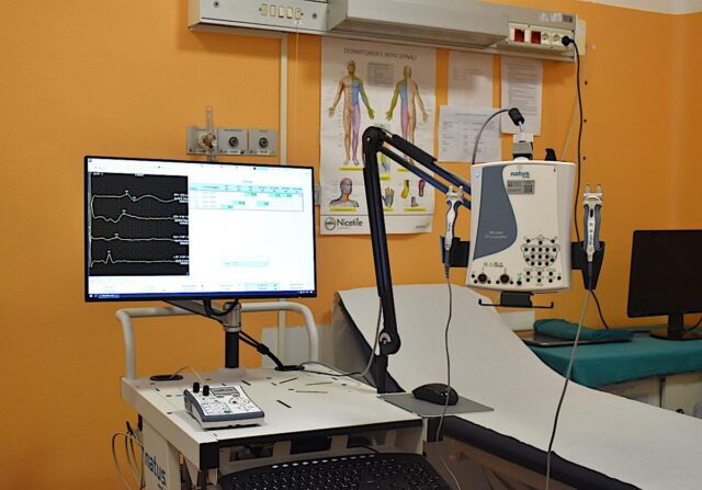 L’Associazione Sofia nel Cuore dona un elettromiografo al San Martino L’Associazione Sofia nel Cuore dona un elettromiografo al San Martino