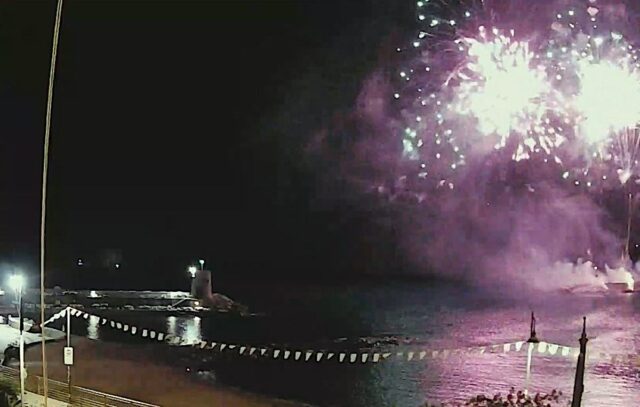 Sagra del fuoco a Recco: il maltempo non ferma i festeggiamenti Sagra del fuoco a Recco: il maltempo non ferma i festeggiamenti