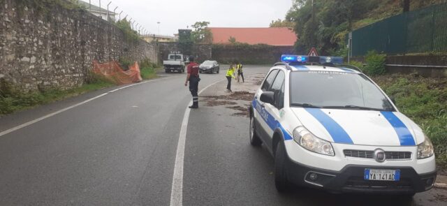 intervento località acquasanta sp530 n2 Allerta: personale della Provincia della Spezia impegnato a garantire sicurezza