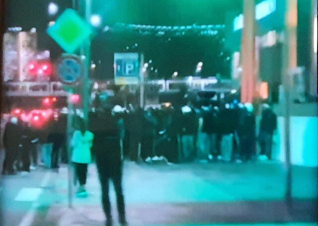 polizia brignole assetto antisommossa Tensione a Brignole, forze dell'ordine in assetto antisommossa