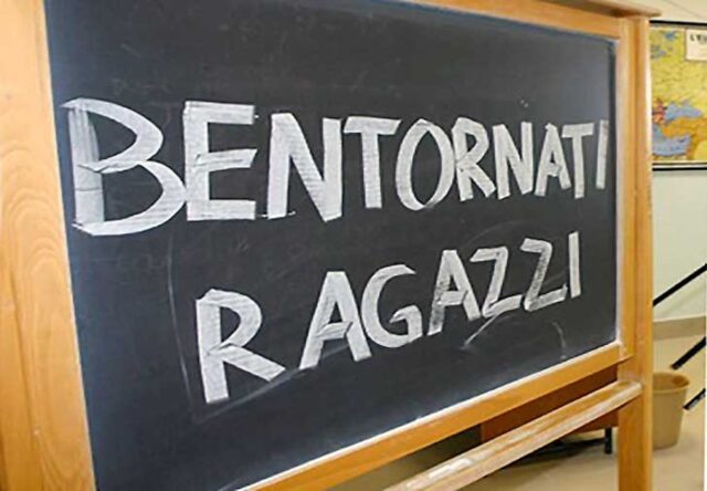 Ritorno a scuola in Liguria: dal 15 settembre in aula 160mila studenti per 206 giorni di lezioni Ritorno a scuola in Liguria: dal 15 settembre in aula 160mila studenti per 206 giorni di lezioni