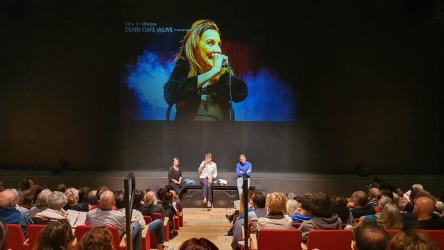 Teatro della Tosse, un brindisi per la Sala Trionfo completamente rinnovata Teatro della Tosse, un brindisi per la Sala Trionfo completamente rinnovata