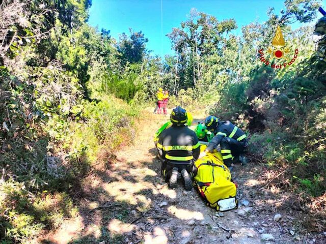 Feglino, ciclista svizzero cade tra i boschi: soccorso da Drago VVF Feglino, ciclista svizzero cade tra i boschi: soccorso da Drago VVF