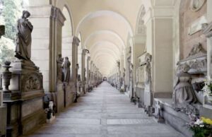 Commemorazione defunti, fino a sabato 2 novembre cimiteri aperti fino alle 17 Commemorazione defunti, fino a sabato 2 novembre cimiteri aperti fino alle 17