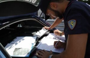 A12, fermato con oltre 2 quintali di cibo etnico deperibile A12, fermato con oltre 2 quintali di cibo etnico deperibile