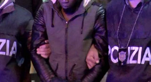 polizia arresto migranti