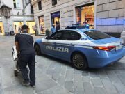 Genova, droga nascosta negli slip: arrestati due fratelli Genova, droga nascosta negli slip: arrestati due fratelli