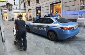 Genova, droga nascosta negli slip: arrestati due fratelli Genova, droga nascosta negli slip: arrestati due fratelli