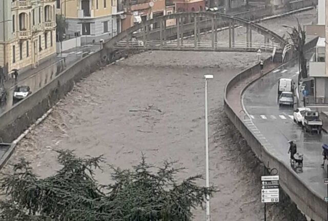 Maltempo, allerta arancione sul centro e levante ligure: criticità idrogeologiche Maltempo, allerta arancione sul centro e levante ligure: criticità idrogeologiche