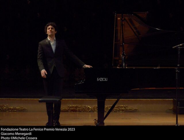 Al Carlo Felice Chopin apre il concerto Virtuosismi