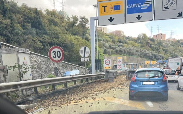 a12 casello genova ovest