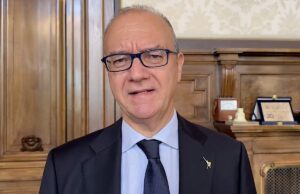 Scuola: firmato decreto da 12,8 milioni per l’integrazione degli studenti stranieri Scuola: firmato decreto da 12,8 milioni per l'integrazione degli studenti stranieri