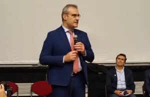 Assemblea con Piciocchi a Sestri Ponente: abbiamo bisogno di sicurezza e più servizi Genova: il vicesindaco Piciocchi annuncia la nuova giunta