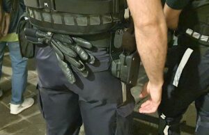 Piazza Portello, agente ferito durante un controllo: arrestato per droga e resistenza a pubblico ufficiale Piazza Portello, agente ferito durante un controllo: arrestato per droga e resistenza a pubblico ufficiale