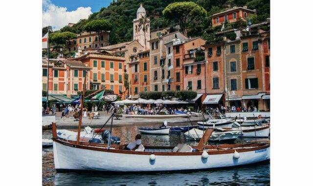 Scippo a Portofino: arrestato 18enne per furto di orologio falso