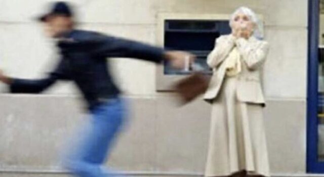 Chiavari, marocchino strappa la borsetta ad un’anziana: arrestato Chiavari, marocchino strappa la borsetta ad un’anziana: arrestato