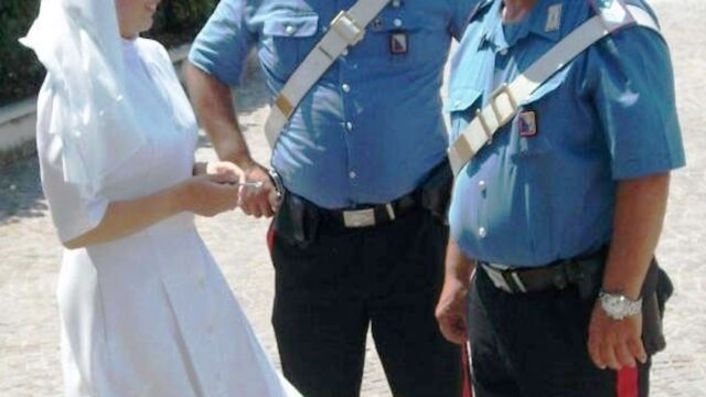 suora carabinieri