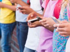 L’Australia è avanti: social vietati agli under 16. Multe fino a 50 milioni di dollari