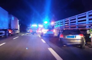 Tragedia sull’A26, maxi tamponamento a Mele: un morto e diversi feriti Tragedia sull’A26, maxi tamponamento a Mele: un morto e diversi feriti