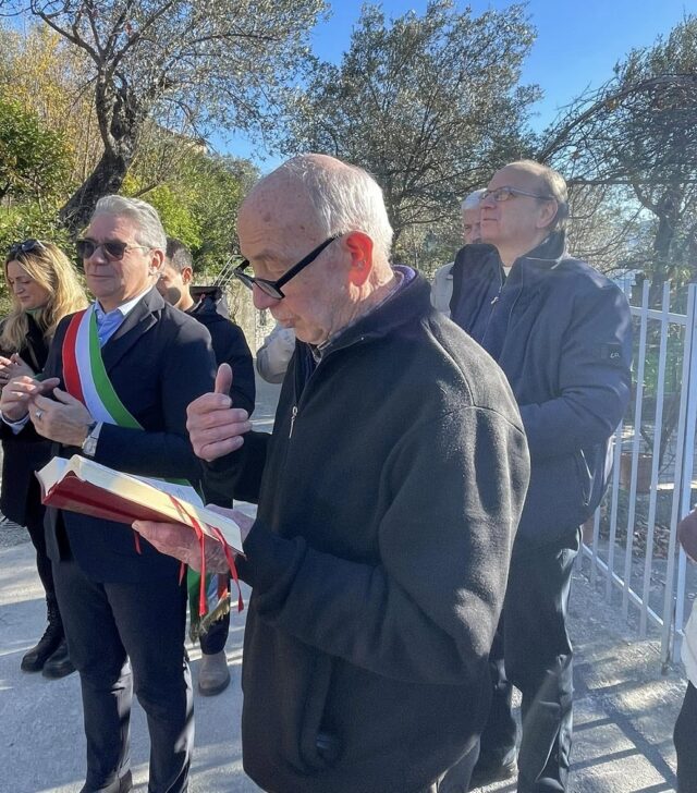 Recco, cimitero di Polanesi: la nuova strada è percorribile a piedi Recco, cimitero di Polanesi: la nuova strada è percorribile a piedi