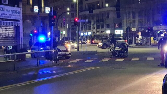 Incidente via Archimede genova