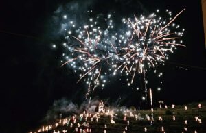 8 dicembre: acceso il Presepe di Manarola alle Cinque Terre 8 dicembre: acceso il Presepe di Manarola alle Cinque Terre