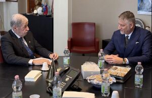 Il ministro Giuli visita l’Archivio di Stato di Genova Il ministro Giuli visita l’Archivio di Stato di Genova