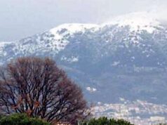 Perturbazione atlantica in arrivo: piogge diffuse, nevicate a bassa quota Meteo Liguria: neve in arrivo da domani sera nell’entroterra e temperature in calo