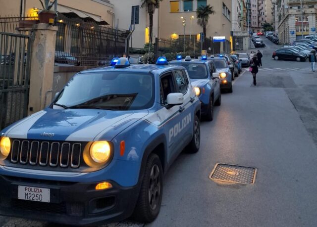 Controlli a San Fruttuoso: trovato ecuadoriano con patente falsa Controlli a San Fruttuoso: trovato ecuadoriano con patente falsa