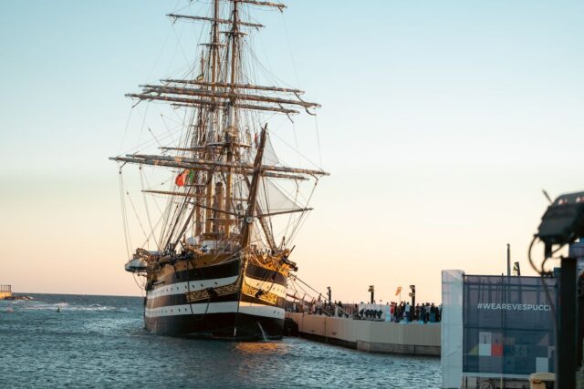 Nave Amerigo Vespucci torna in Italia Nave Amerigo Vespucci torna in Italia