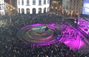 Genova celebra il Tricapodanno: migliaia in piazza per il gran finale
